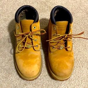 Women’s size 6M Timberland ankle boots